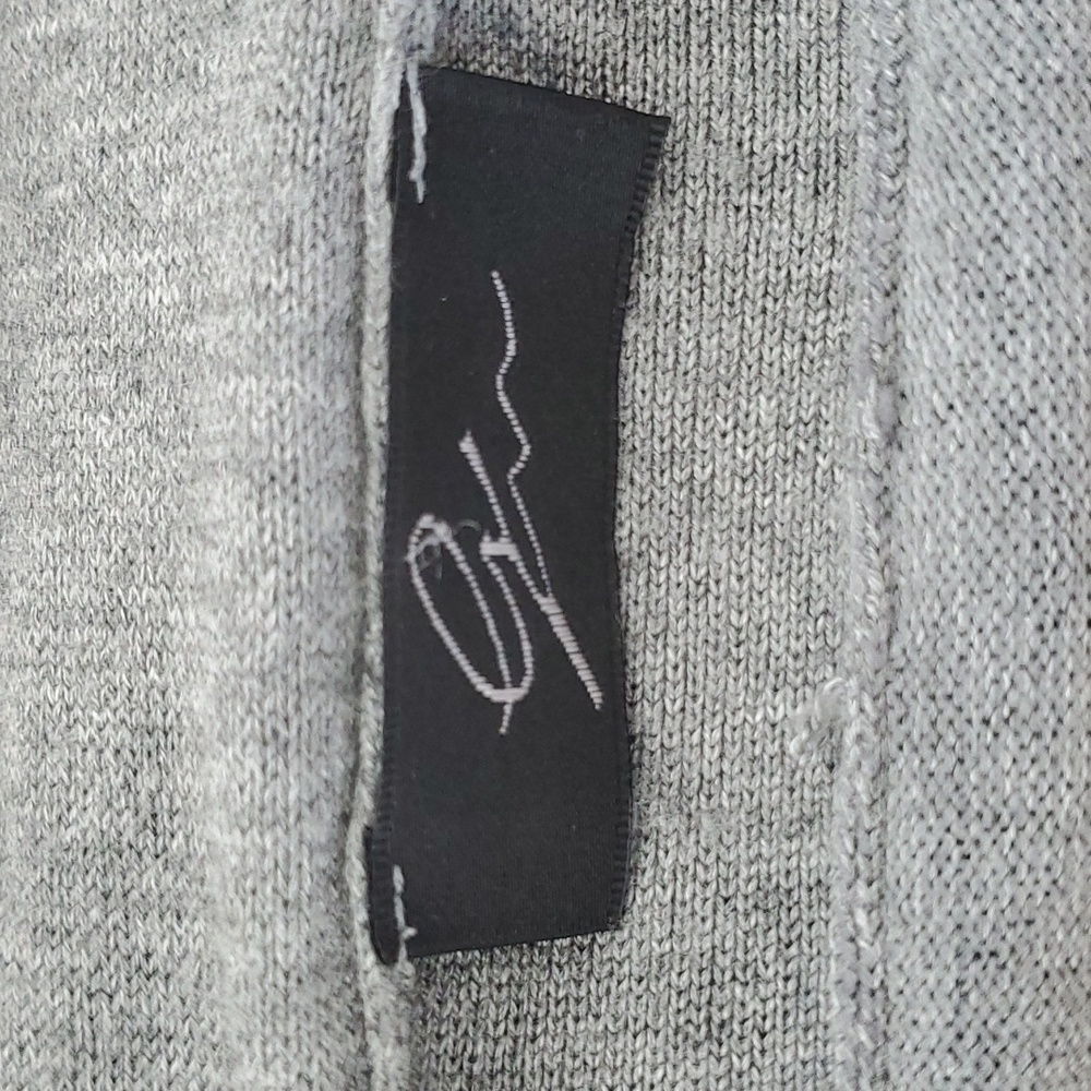 Sweater - Picture 2 of 3